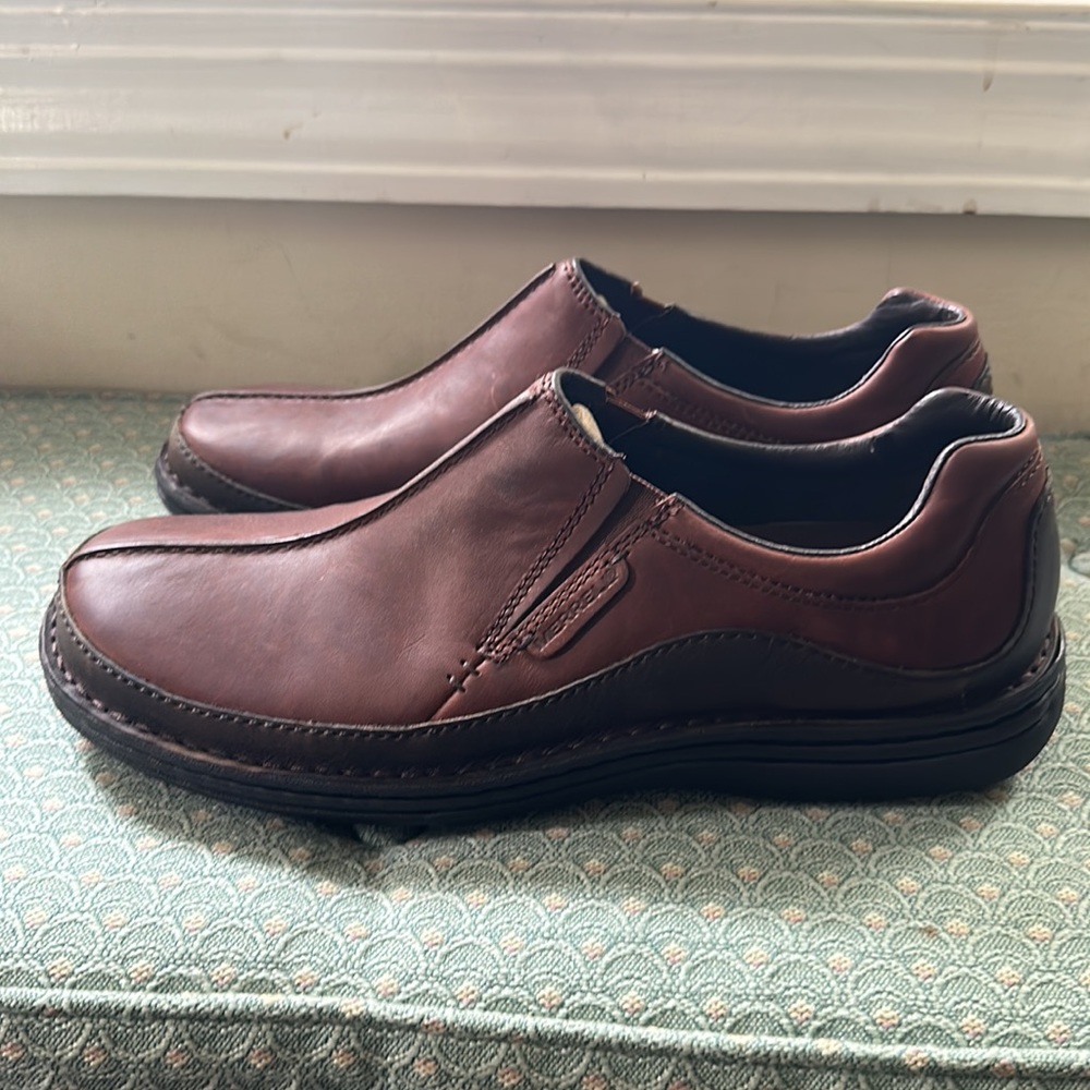 Merrell Brown Shoes - Picture 3 of 6
